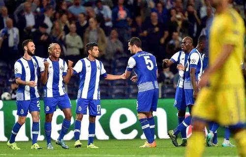  亚特兰大妖星伊利西奇复出，替补登场导演逆转  